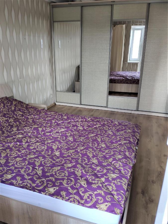 קייב Cozy One Bedroom Apartment מראה חיצוני תמונה