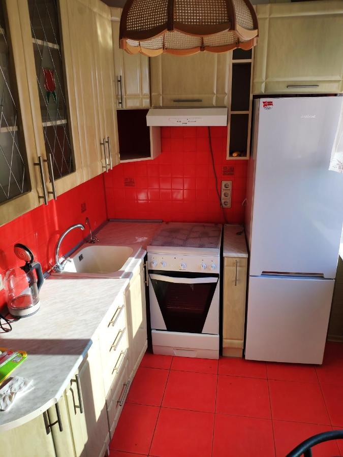 קייב Cozy One Bedroom Apartment מראה חיצוני תמונה